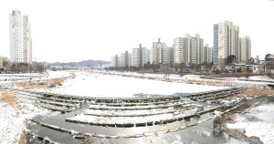 유등천 겨울 모습(썰매):1번째 이미지