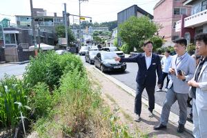 학교주변 통학로 안전 개선을 위한 현장 방문:10번째 이미지