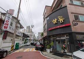 Mok-dong and Jungchon-dong Bespoke Fashion Street 3