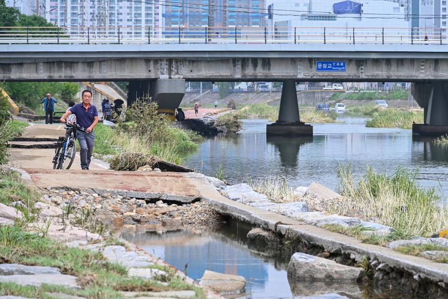 장마철 폭우피해 현장(문창교 주변)